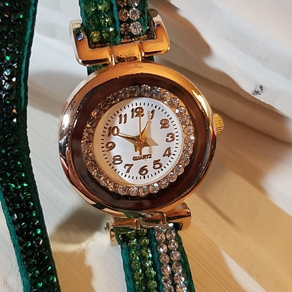 Bracelet Wrap Around Watch Green - Picture 2 of 3